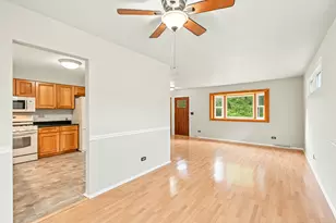 357 N Clarendon Ave, Lombard, IL 60148 - Photo 9
