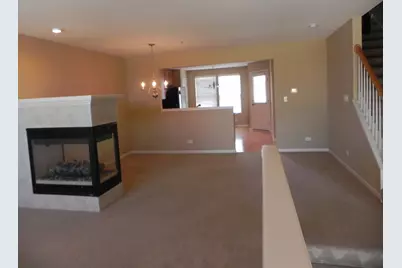 1137 Reserve Drive, Elgin, IL 60124 - Photo 5