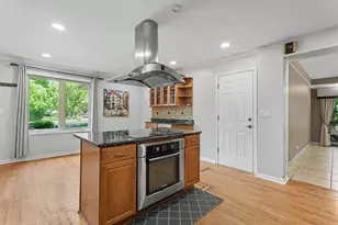 2945 Hartzell St, Wilmette, IL 60091 - Photo 7