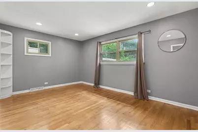 2945 Hartzell Street, Wilmette, IL 60091 - Photo 15