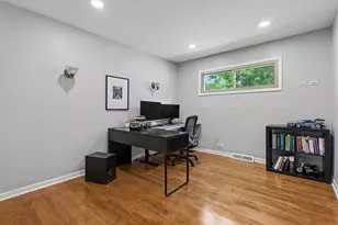 2945 Hartzell St, Wilmette, IL 60091 - Photo 13