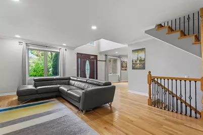 2945 Hartzell Street, Wilmette, IL 60091 - Photo 3