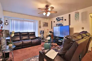 170 Dunteman Dr, Glendale Heights, IL 60139 - Photo 5