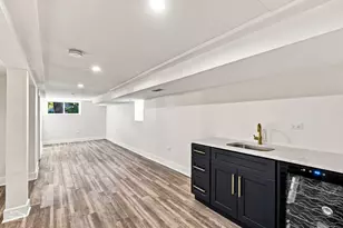 5722 W Grover St, Chicago, IL 60630 - Photo 17