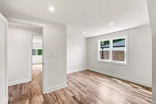 5722 W Grover St, Chicago, IL 60630 - Photo 15