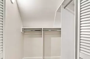 5722 W Grover St, Chicago, IL 60630 - Photo 11