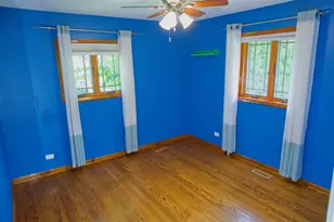 16W320 94th St, Burr Ridge, IL 60527 - Photo 9