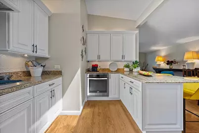 872 Virginia Road, Highland Park, IL 60035 - Photo 9