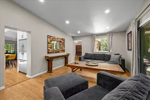 872 Virginia Rd, Highland Park, IL 60035 - Photo 11