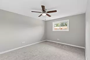 6846 W Lode Dr, Worth, IL 60482 - Photo 15