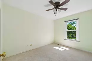 2027 Richton Dr, Wheaton, IL 60189 - Photo 17