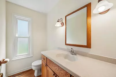 2027 Richton Drive, Wheaton, IL 60189 - Photo 9