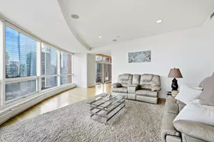 415 E North Water St, Chicago, IL 60611 - Photo 11