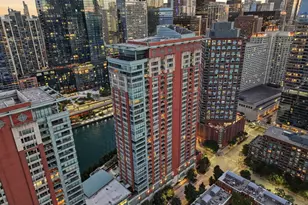 415 E North Water St, Chicago, IL 60611 - Photo 55