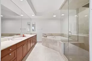 415 E North Water St, Chicago, IL 60611 - Photo 35