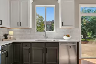 2014 S Kristina Ln, Round Lake, IL 60073 - Photo 15