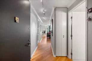 480 N McClurg Ct, Chicago, IL 60611 - Photo 3