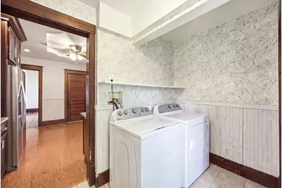 624 S 2nd Street, Dekalb, IL 60115 - Photo 9