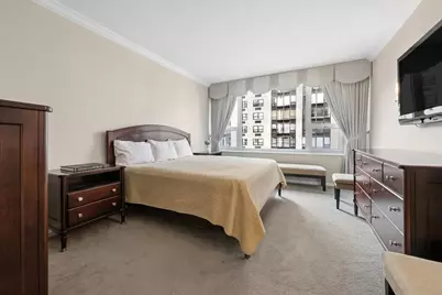 1300 N Lake Shore Drive #7C, Chicago, IL 60610 - Photo 13
