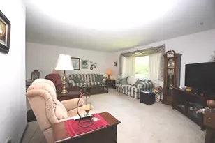 613 Garys Dr, Antioch, IL 60002 - Photo 3