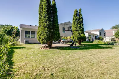 600 Thompson Boulevard, Buffalo Grove, IL 60089 - Photo 35