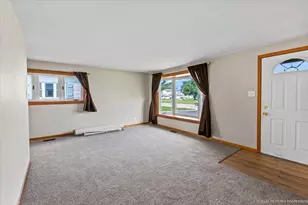 8875 S Corcoran Rd, Hometown, IL 60456 - Photo 5
