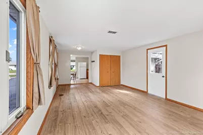 8875 S Corcoran Road, Hometown, IL 60456 - Photo 9