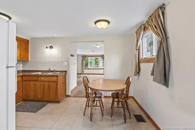 8875 S Corcoran Road, Hometown, IL 60456 - Photo 11