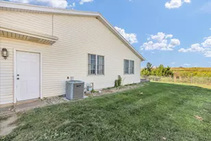 3311 Old Warson Rd, Champaign, IL 61822 - Photo 27