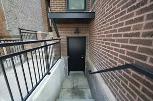 2442 W Wilson Ave, Chicago, IL 60625 - Photo 3