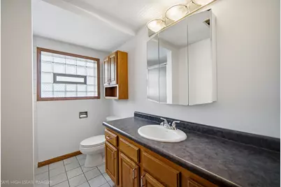 7040 W 107th Street, Worth, IL 60482 - Photo 11