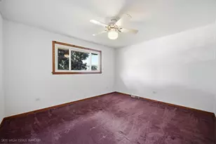 7040 W 107th St, Worth, IL 60482 - Photo 7