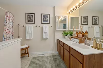 1045 Horizon Ridge #1045, Lake in the Hills, IL 60156 - Photo 17