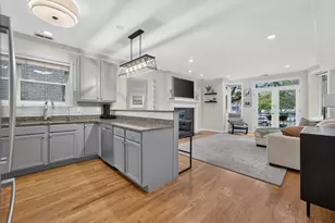 3930 N Southport Ave, Chicago, IL 60613 - Photo 7