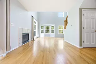 1330 Lunt Ct, Schaumburg, IL 60193 - Photo 5