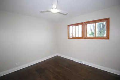 5950 W 87th Place, Oak Lawn, IL 60453 - Photo 17