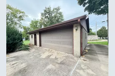 909 W Washington Street, Clifton, IL 61727 - Photo 23