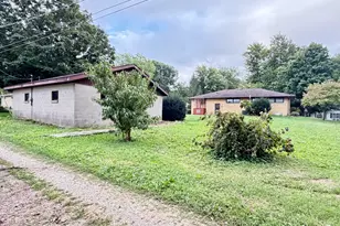 909 W Washington St, Clifton, IL 61727 - Photo 21