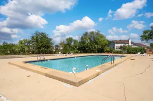 1375 Rebecca Dr, Hoffman Estates, IL 60169 - Photo 19