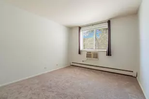 1375 Rebecca Dr, Hoffman Estates, IL 60169 - Photo 15