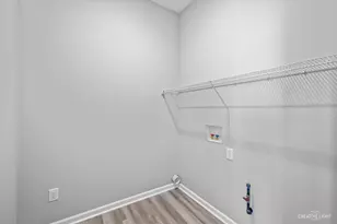 537 S Preston St, Cortland, IL 60112 - Photo 3