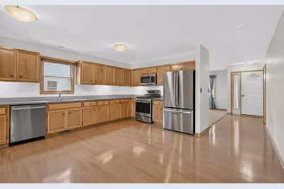 304 Thames Drive, Shorewood, IL 60404 - Photo 15