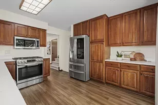 800 Marston Ave NE, Glen Ellyn, IL 60137 - Photo 11
