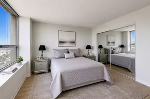 5201 S Cornell St, Chicago, IL 60615 - Photo 13
