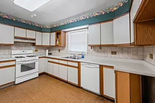 3314 N Kenneth Ave, Chicago, IL 60641 - Photo 7