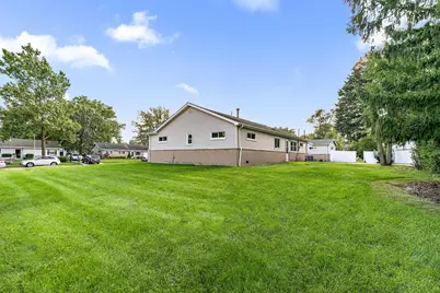 220 Kingman Lane, Hoffman Estates, IL 60169 - Photo 25
