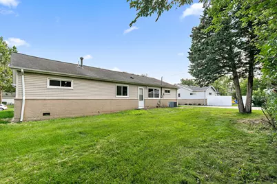 220 Kingman Lane, Hoffman Estates, IL 60169 - Photo 23