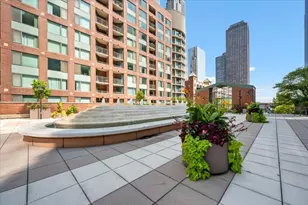 480 N McClurg Ct, Chicago, IL 60611 - Photo 23