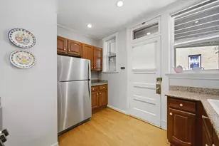 1133 Maple Ave, Evanston, IL 60202 - Photo 7