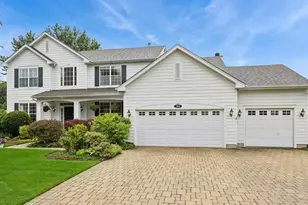 260 Summerdale Ln, Algonquin, IL 60102 - Photo 1